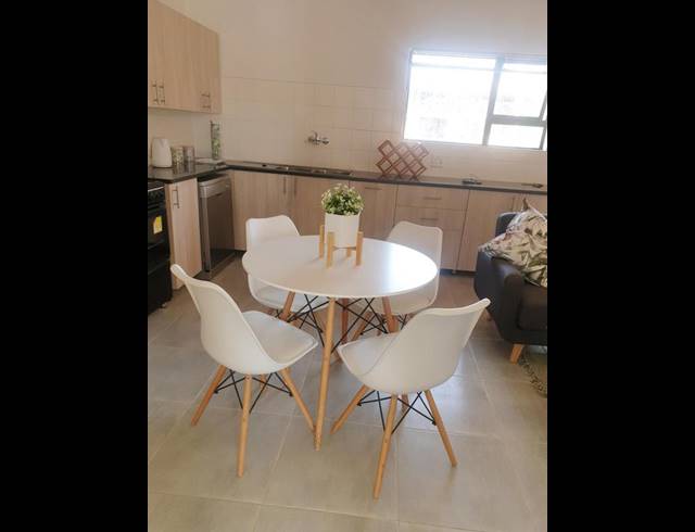 2 BEDROOM APARTMENT FOR SALE IN LYNNWOOD